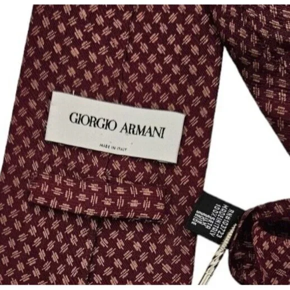 GIORGIO ARMANI Bordeaux Geometric Silk Tie ITALY 62/ 3.6 EC